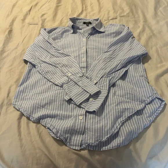 Button down blouse - Picture 2 of 3